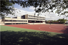 Trinity College Liceo Serrano: Colegio Privado en BOADILLA DEL MONTE,Infantil,Primaria,Secundaria,Bachillerato,Laico,